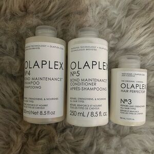 OLAPLEX Nourished Hair Essentials Set